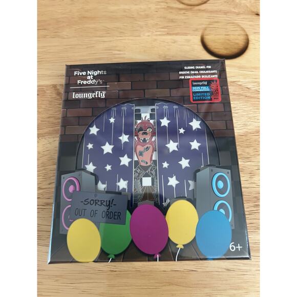 NEW IN HAND LE ONLY 700 PIECE NYCC LE 5NAF Foxy 3" Collector Box Sliding Pin - Picture 1 of 2